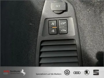 VW Touareg 3.0 V6 TSI R-Line Black-Style PANO AHK