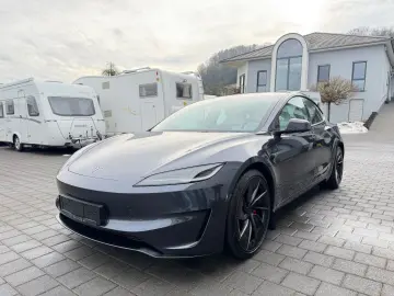TESLA Model 3 Performance Highland    FSD     VAT