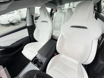 TESLA Model 3 Performance Highland    FSD     VAT