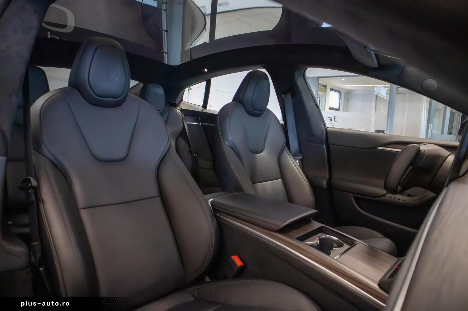 TESLA Model S LONG RANGE  DUAL MOTOR  AUTOPILOT  TREKH