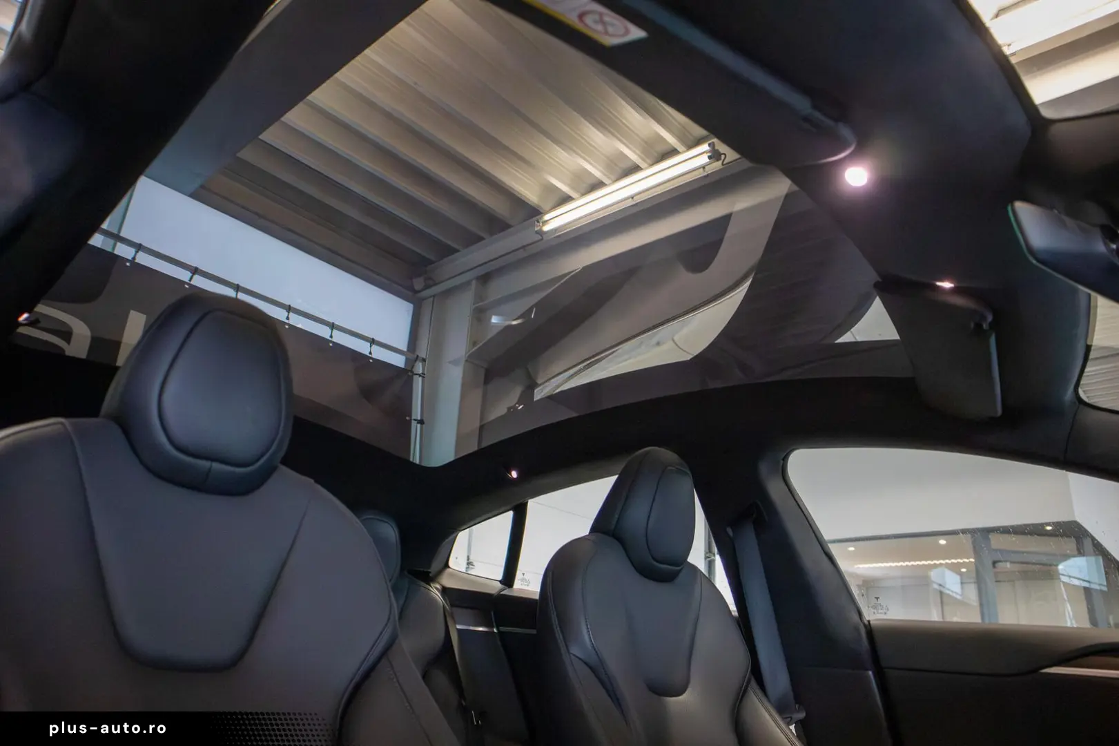 TESLA Model S LONG RANGE  DUAL MOTOR  AUTOPILOT  TREKH