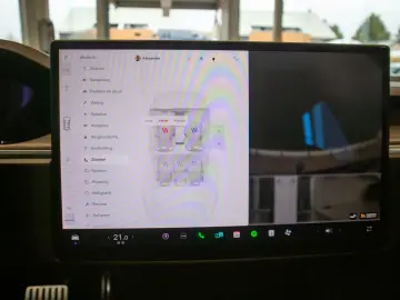 TESLA Model S LONG RANGE  DUAL MOTOR  AUTOPILOT  TREKH