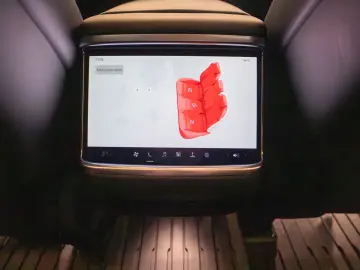 TESLA Model S LONG RANGE  DUAL MOTOR  AUTOPILOT  TREKH