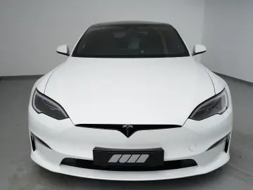 TESLA Model S Longrange Limousine (Navi LED ACC Leder)