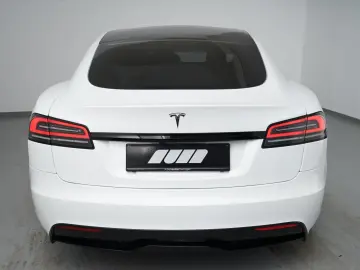 TESLA Model S Longrange Limousine (Navi LED ACC Leder)