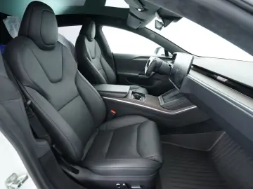 TESLA Model S Longrange Limousine (Navi LED ACC Leder)