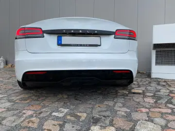TESLA MODEL S DUALMOTOR LONG RANGE 1. HAND MWST AUSW.