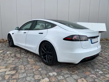 TESLA MODEL S DUALMOTOR LONG RANGE 1. HAND MWST AUSW.