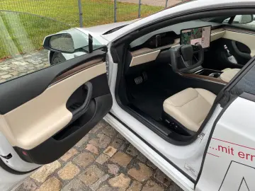 TESLA MODEL S DUALMOTOR LONG RANGE 1. HAND MWST AUSW.