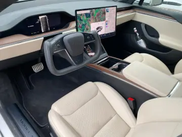 TESLA MODEL S DUALMOTOR LONG RANGE 1. HAND MWST AUSW.