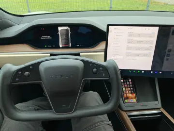 TESLA MODEL S DUALMOTOR LONG RANGE 1. HAND MWST AUSW.