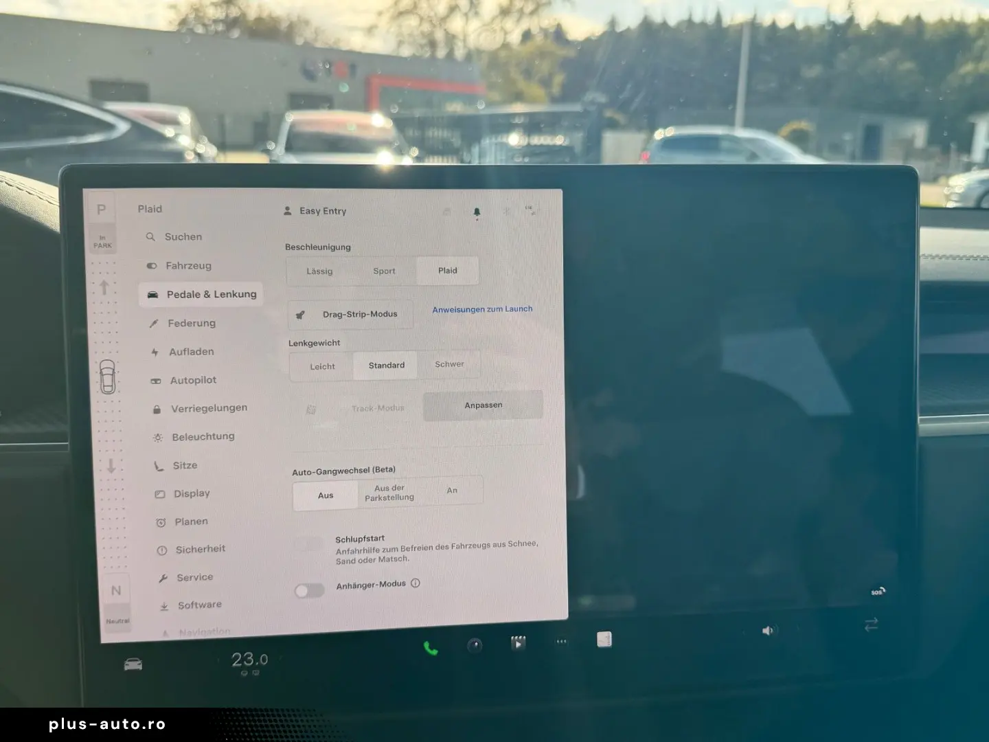 TESLA MODEL S PLAID   CARBON   21  ARACHNID   TOW