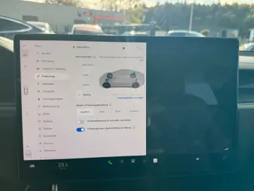 TESLA MODEL S PLAID   CARBON   21  ARACHNID   TOW