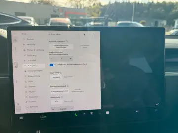 TESLA MODEL S PLAID   CARBON   21  ARACHNID   TOW