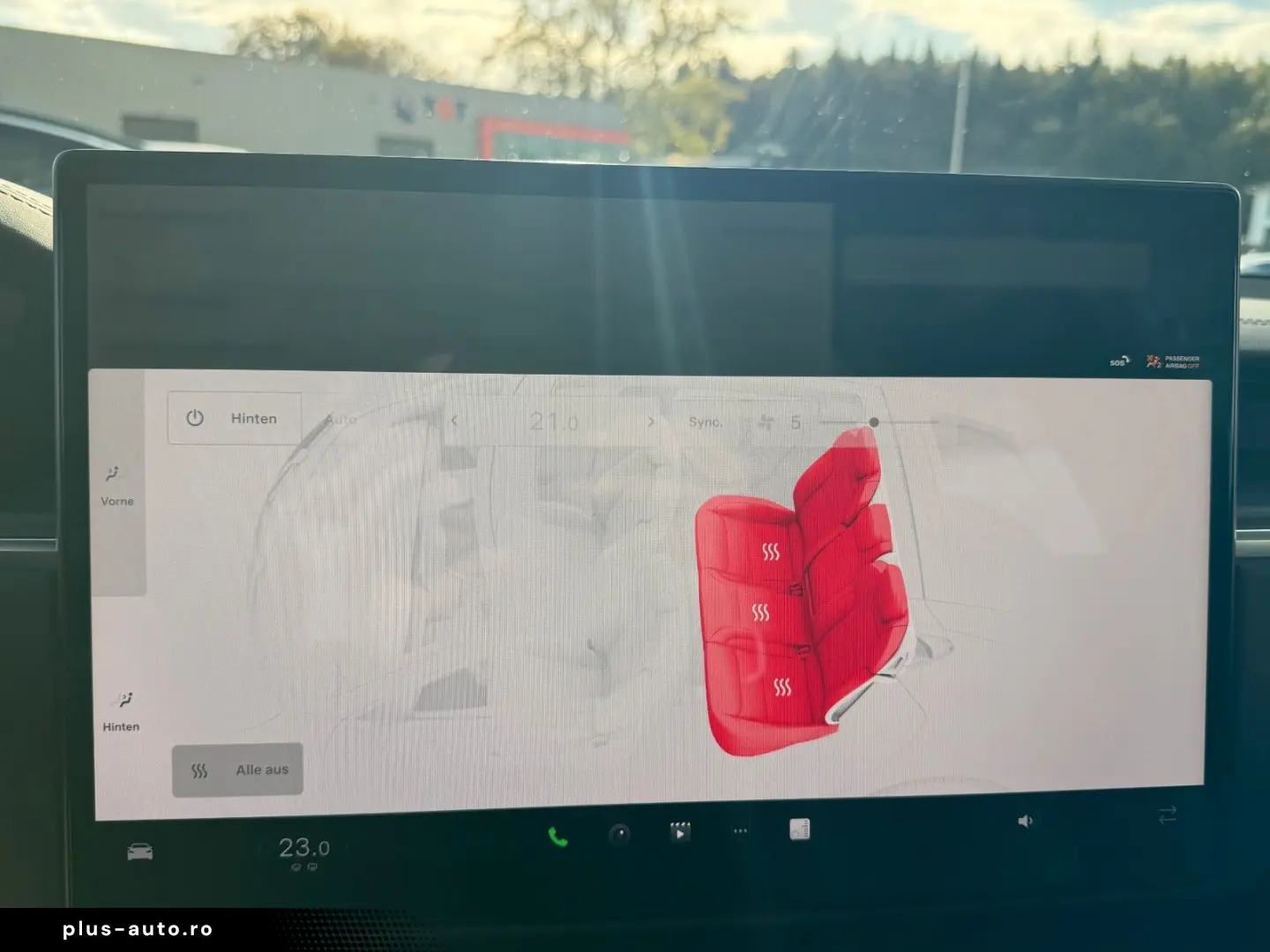 TESLA MODEL S PLAID   CARBON   21  ARACHNID   TOW