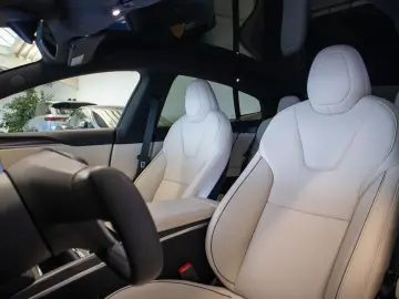 TESLA Model S PLAID  FIRST OWNER  AUTOPILOT