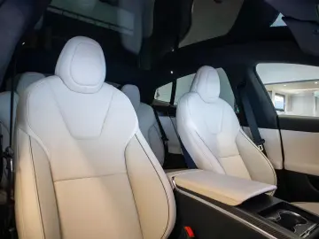 TESLA Model S PLAID  FIRST OWNER  AUTOPILOT