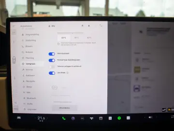 TESLA Model S PLAID  FIRST OWNER  AUTOPILOT