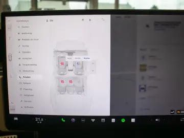 TESLA Model S PLAID  FIRST OWNER  AUTOPILOT