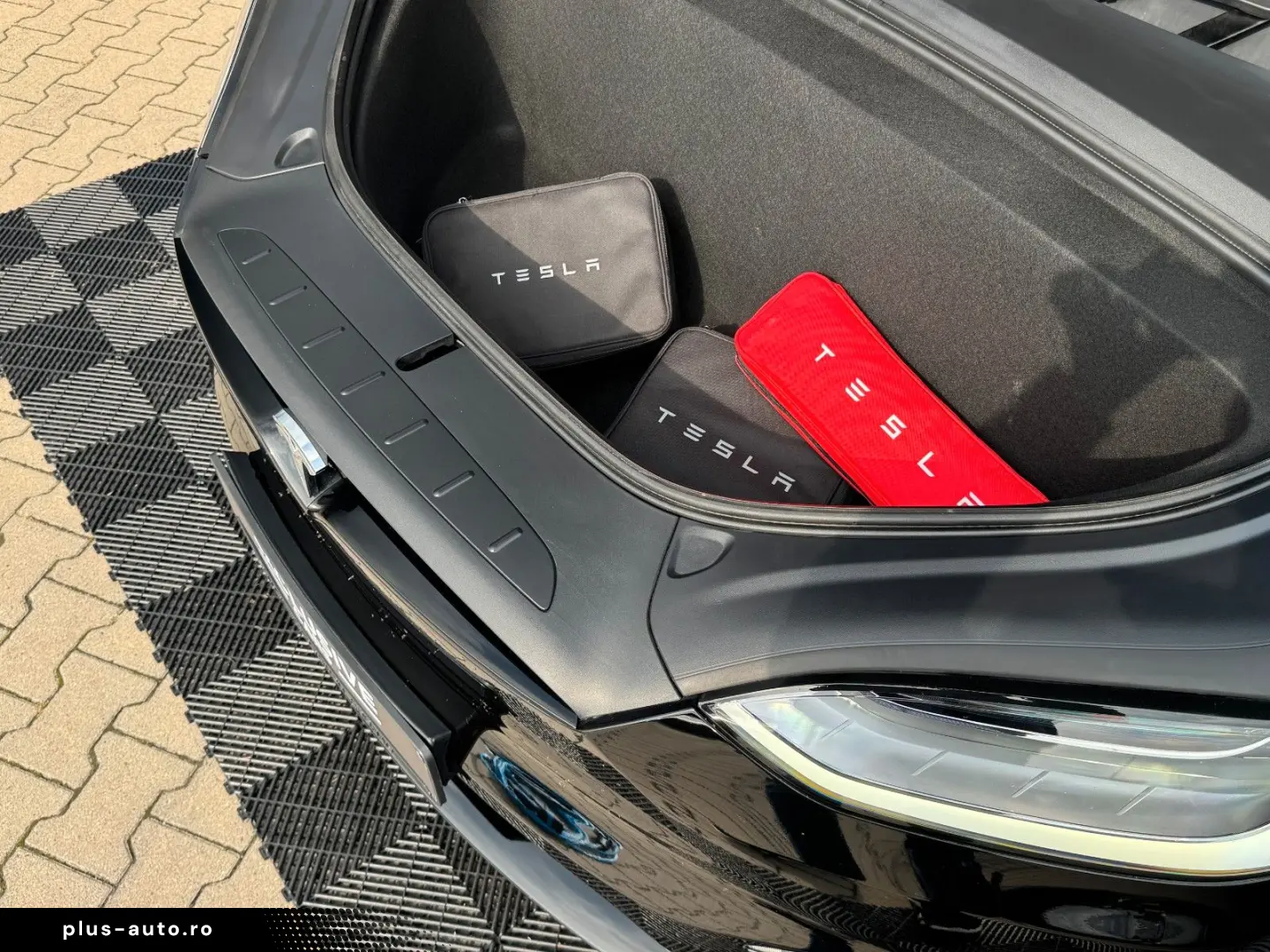 TESLA MODEL X PALLADIUM  ENHANCED AP   6SEATER