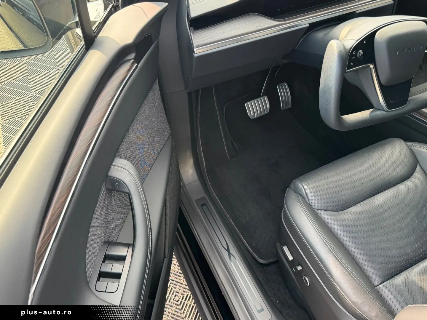 TESLA MODEL X PALLADIUM  ENHANCED AP   6SEATER