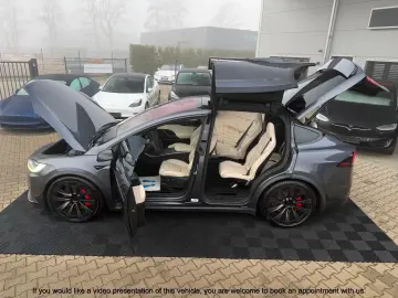 TESLA MODEL X PLAID   HARWARE 4   YOKE   6SEAT   22
