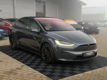 TESLA MODEL X PLAID   HARWARE 4   YOKE   6SEAT   22