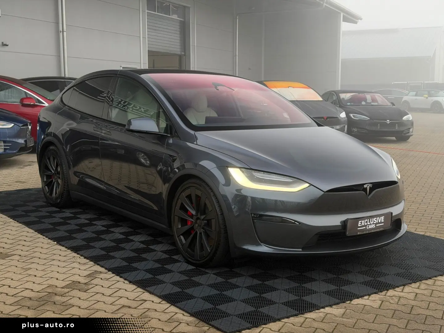 TESLA MODEL X PLAID   HARWARE 4   YOKE   6SEAT   22
