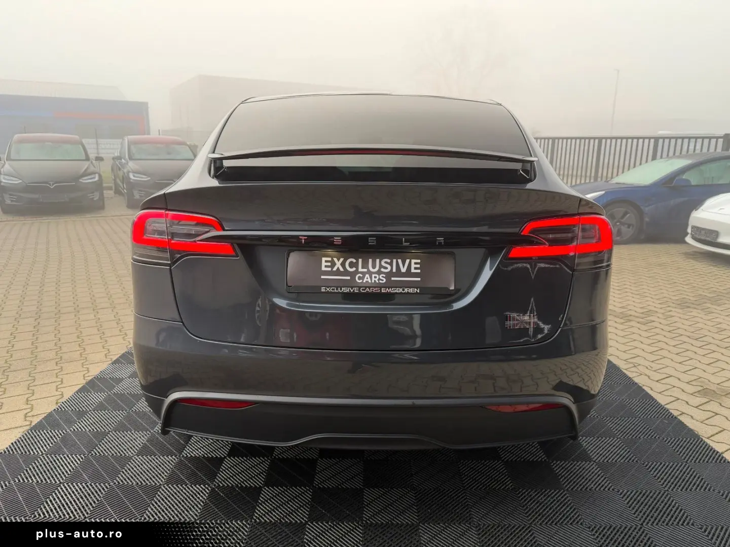 TESLA MODEL X PLAID   HARWARE 4   YOKE   6SEAT   22