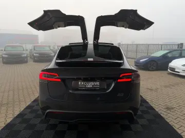 TESLA MODEL X PLAID   HARWARE 4   YOKE   6SEAT   22