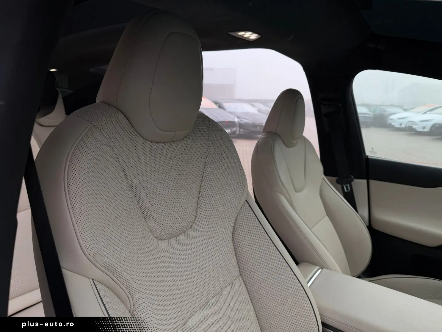 TESLA MODEL X PLAID   HARWARE 4   YOKE   6SEAT   22