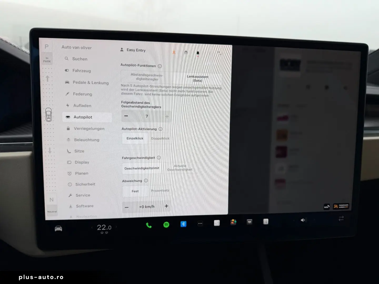 TESLA MODEL X PLAID   HARWARE 4   YOKE   6SEAT   22