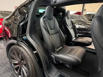 TESLA MODEL X PLAID   HARWARE 4   YOKE   6SEAT   22