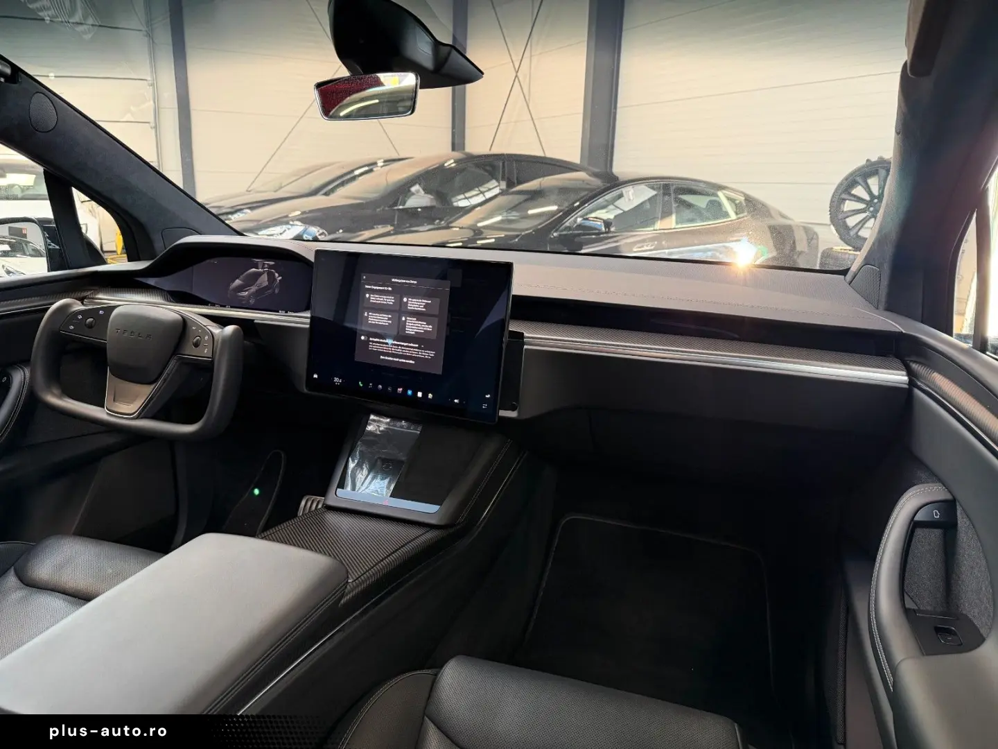 TESLA MODEL X PLAID   HARWARE 4   YOKE   6SEAT   22