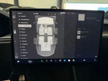 TESLA MODEL X PLAID   HARWARE 4   YOKE   6SEAT   22