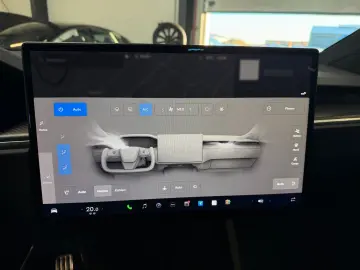 TESLA MODEL X PLAID   HARWARE 4   YOKE   6SEAT   22