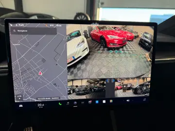 TESLA MODEL X PLAID   HARWARE 4   YOKE   6SEAT   22