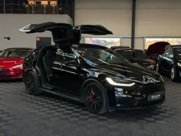 TESLA MODEL X PLAID   HARWARE 4   YOKE   6SEAT   22