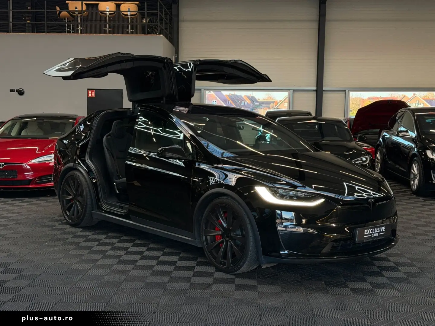 TESLA MODEL X PLAID   HARWARE 4   YOKE   6SEAT   22