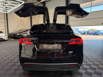 TESLA MODEL X PLAID   HARWARE 4   YOKE   6SEAT   22
