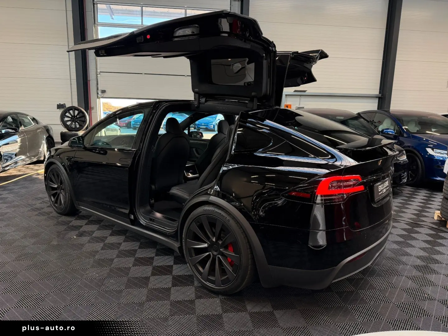 TESLA MODEL X PLAID   HARWARE 4   YOKE   6SEAT   22