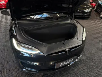 TESLA MODEL X PLAID   HARWARE 4   YOKE   6SEAT   22