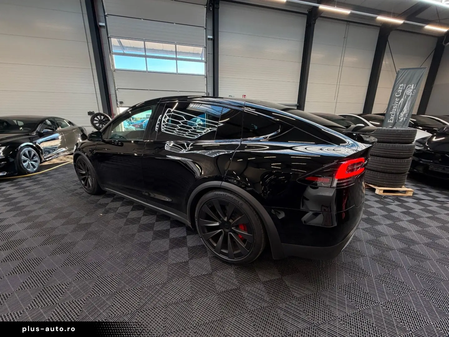 TESLA MODEL X PLAID   HARWARE 4   YOKE   6SEAT   22