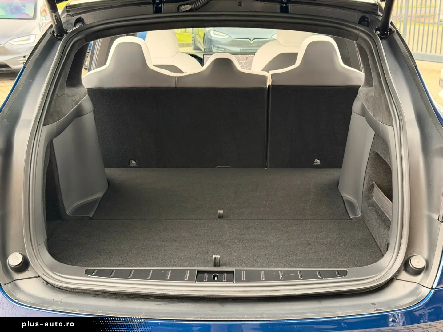 TESLA MODEL X PALLADIUM    HW 4 USS   AMD RYZEN