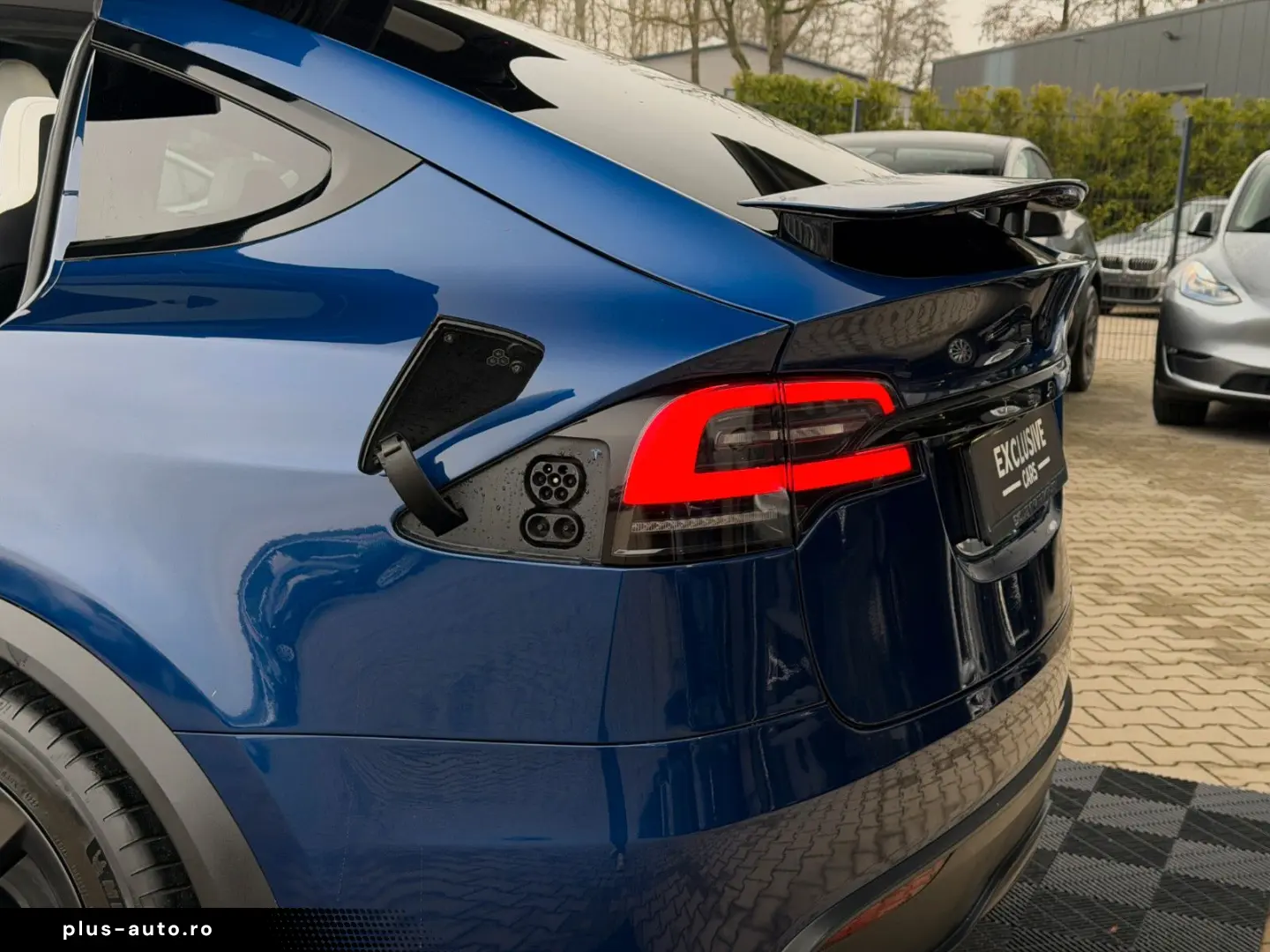 TESLA MODEL X PALLADIUM    HW 4 USS   AMD RYZEN