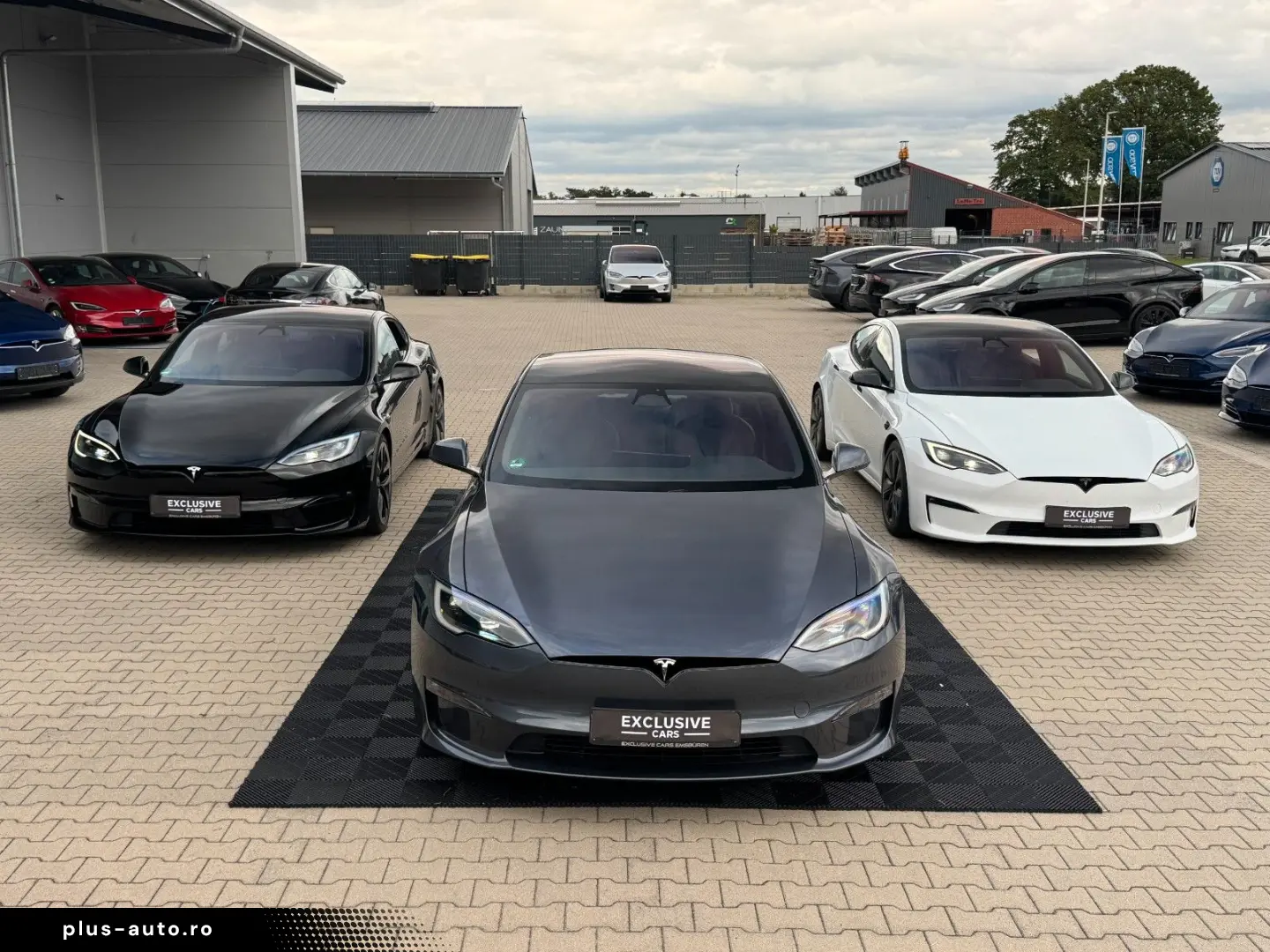 TESLA MODEL X PALLADIUM    HW 4 USS   AMD RYZEN