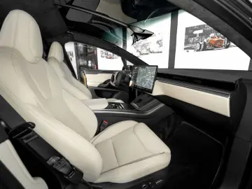 TESLA Model X PLAID 1020PS Tri-Motor AWD Premium 6Sitz