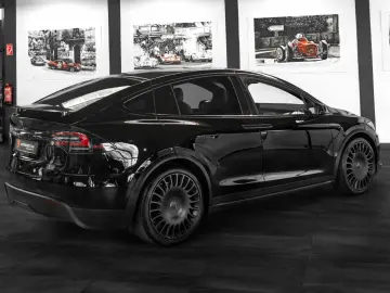 TESLA Model X PLAID 1020PS Tri-Motor AWD Premium 6Sitz
