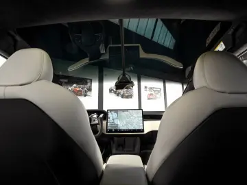 TESLA Model X PLAID 1020PS Tri-Motor AWD Premium 6Sitz