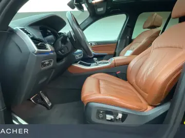 BMW X5 xDrive45e M-Sport Massage Ventilation